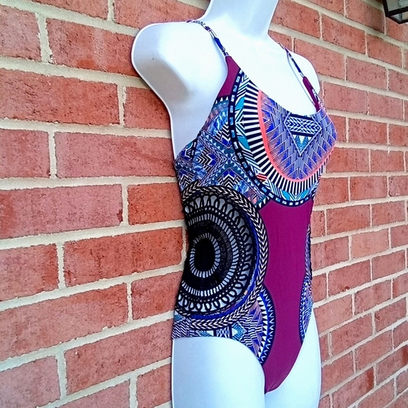 🔹️Red Carter - Picture 2 of 8